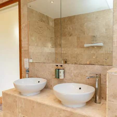 Asquith Hall &