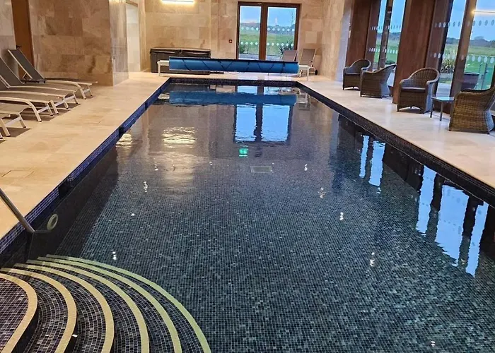 Hotel Asquith Hall &